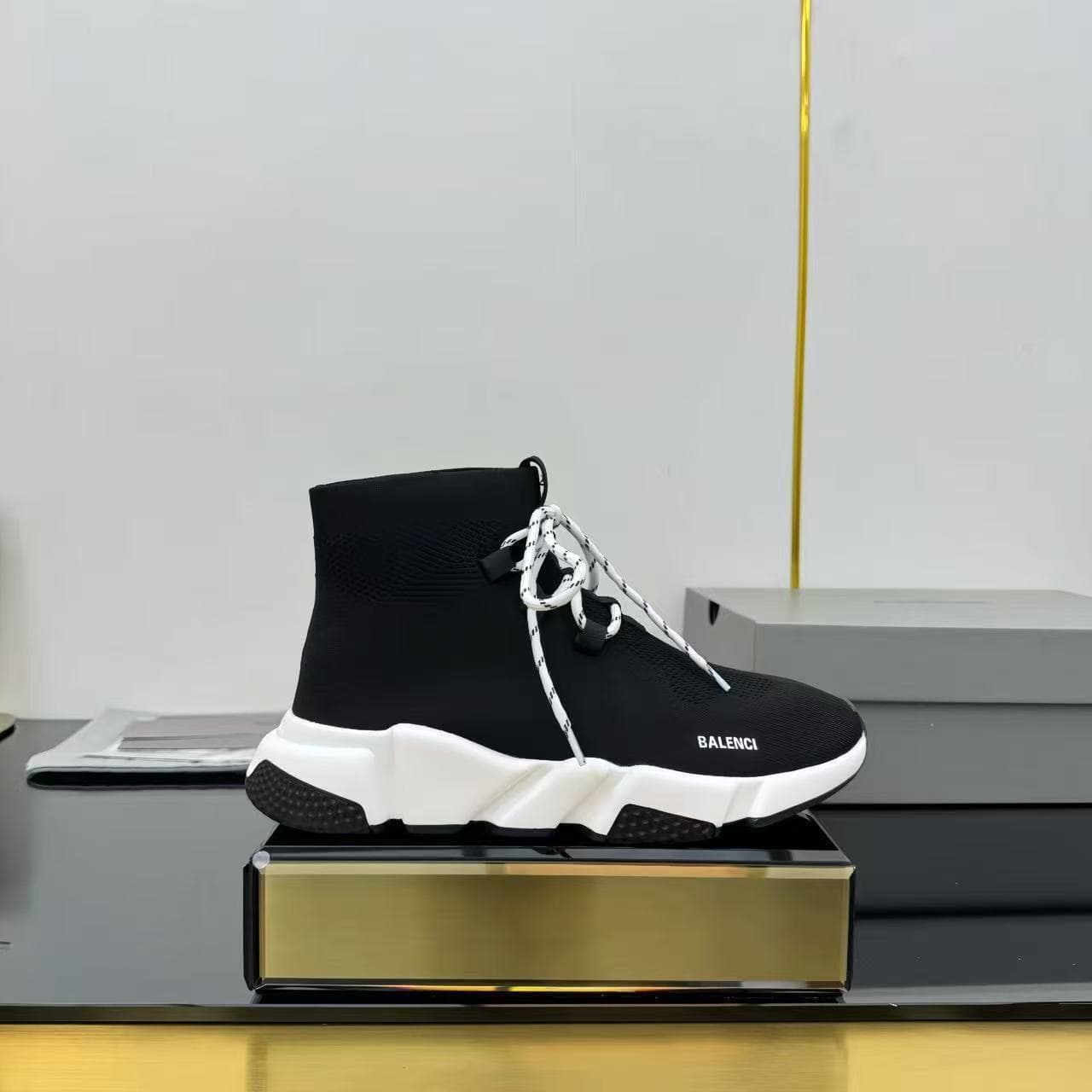Mid-top Paris stretch sock shoes women's internet celebrity ins super popular high-top sports men's casual flat B-brand trendy shoes