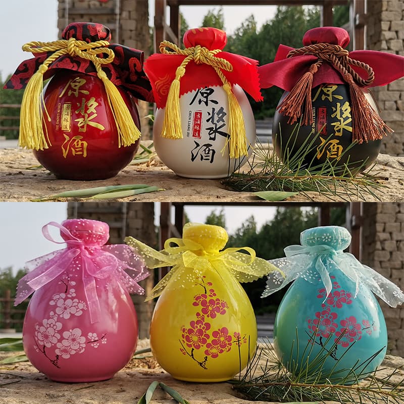 Empty Liquor Bottle 500ml Chinese Retro Small Wine Flask Bulk Liquor Glass Wine Jar Black Ceramic Wine Pot Small Wine Container