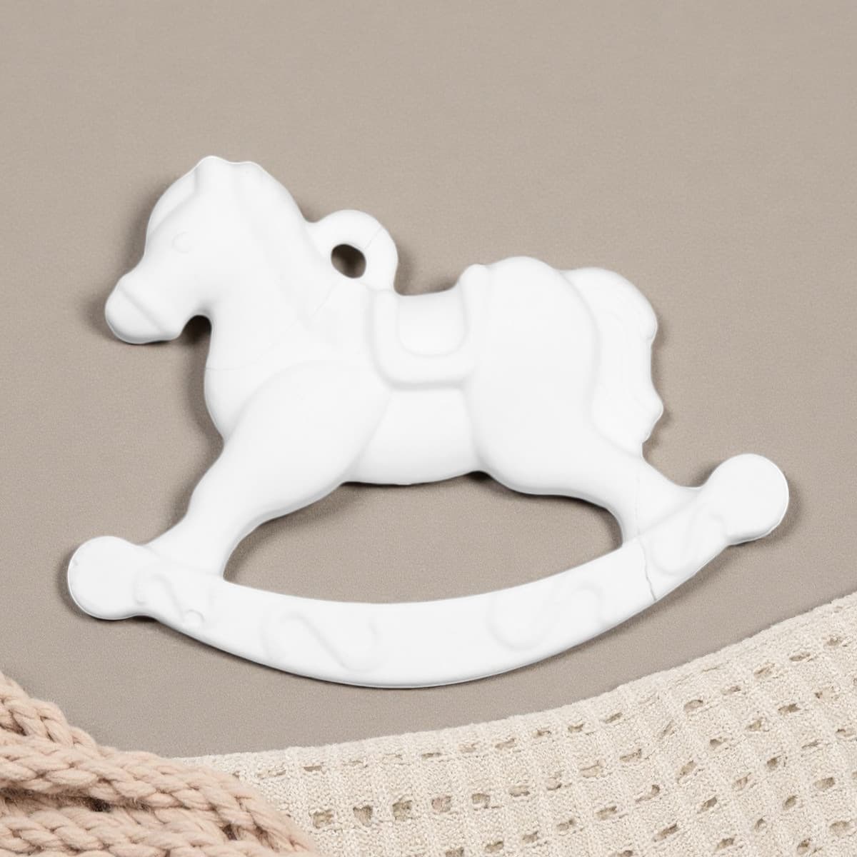 Xiao Ma Aroma Plaster Car Pendant, Fragrance Diffuser, Long-Lasting Car Fragrance Ornament, Plaster Aroma Crafts Wholesale