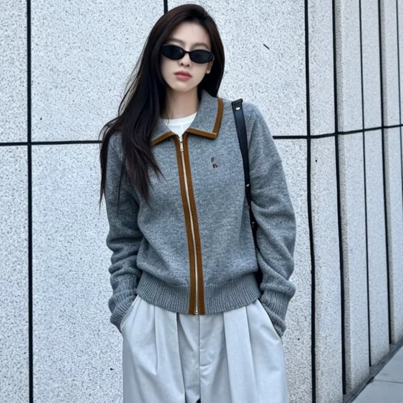 In Stock High Quality MU Contrast Stripe Collar Knitted Cardigan for Women, Versatile Casual Long-Sleeve Top Coat
