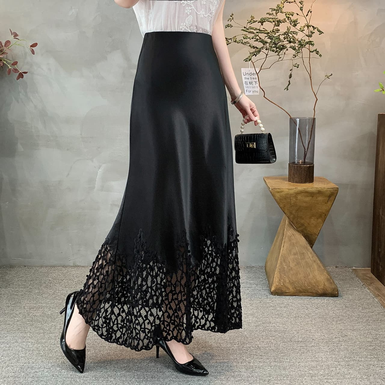 Black fishtail skirt mid-length lace patchwork hip skirt Elegant long skirt spring and summer new solid color