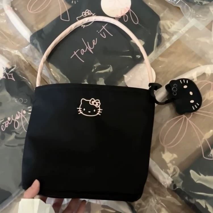 Cartoon Cute Bag Female College Student Class Bag Shoulder Bag 2026 New Bucket Bag Exquisite Underarm Women's Bag