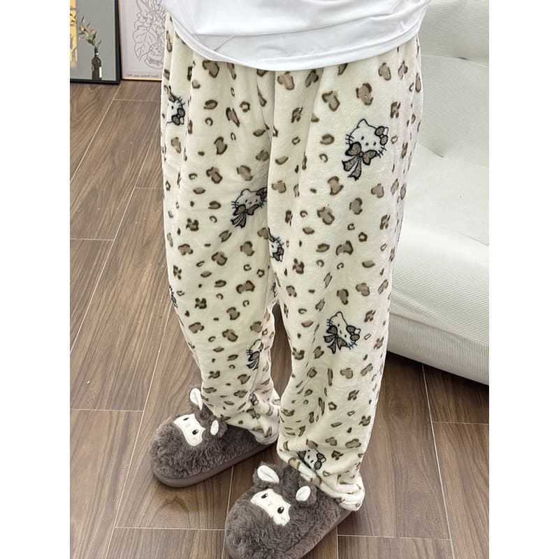 Leopard print KT cat flannel pajama pants for women, new autumn and winter style, coral fleece, thickened, warm, casual, home wear, and outerwear.