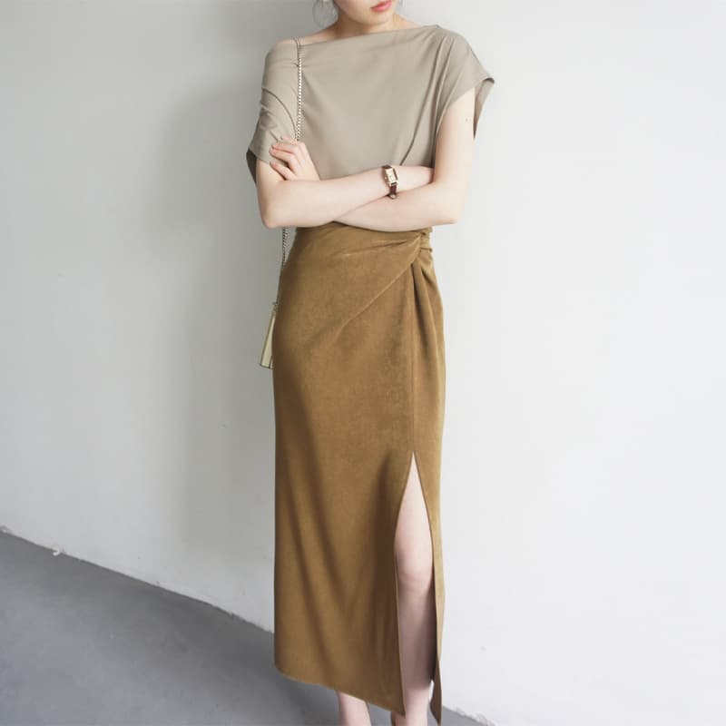 Mustard Matte Texture Cross Design High-Waist Side Slit Knee-Length Skirt Stylish Women's Bottom
