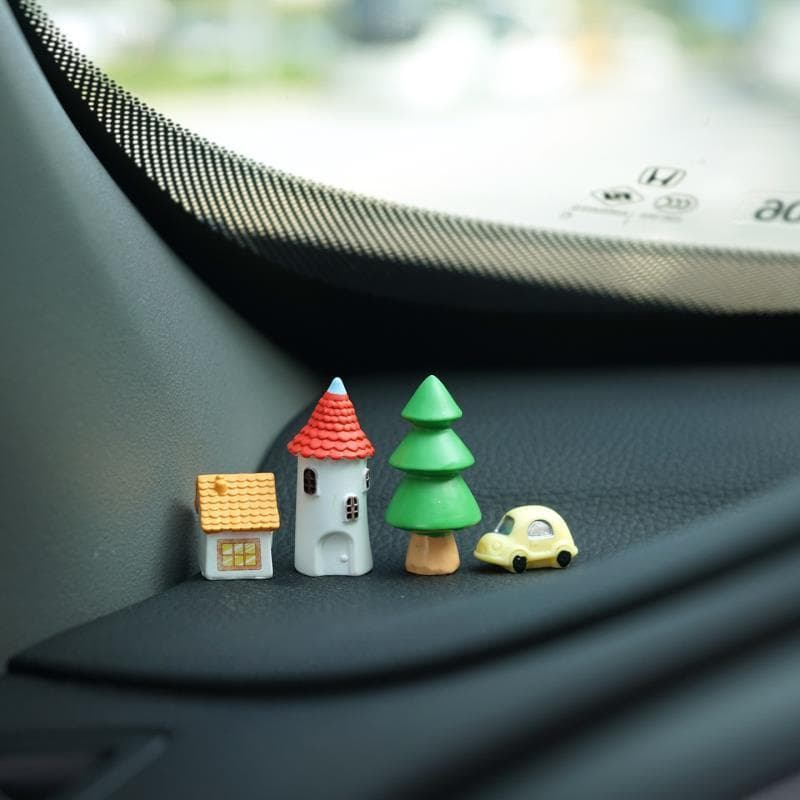 "European style cabin" warm decorations in the car center console screen small tree house cute creative ideas