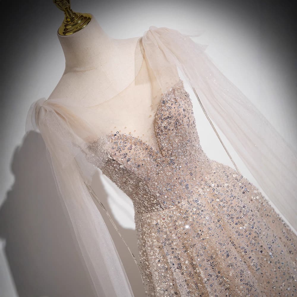 Evening Dress Light Luxury Niche High-End 2026 New Premium Sense Host Elegant Grand Super Ethereal Vocal Music Art Exam