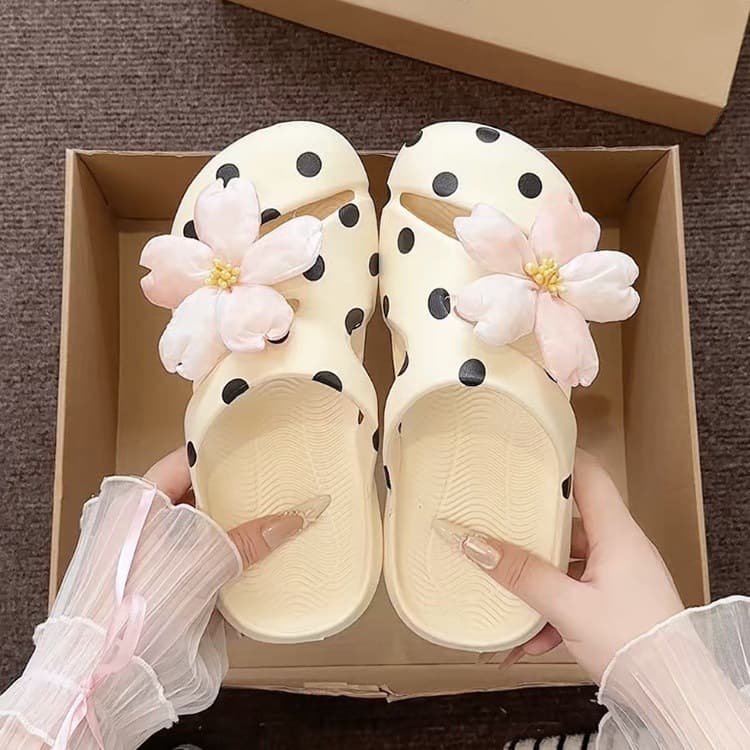 Original Closed-Toe Sandals for Women 2026 New Popular Half-Slipper Style for Summer Outdoor Wear Slip-On Women's Shoes for the Beach