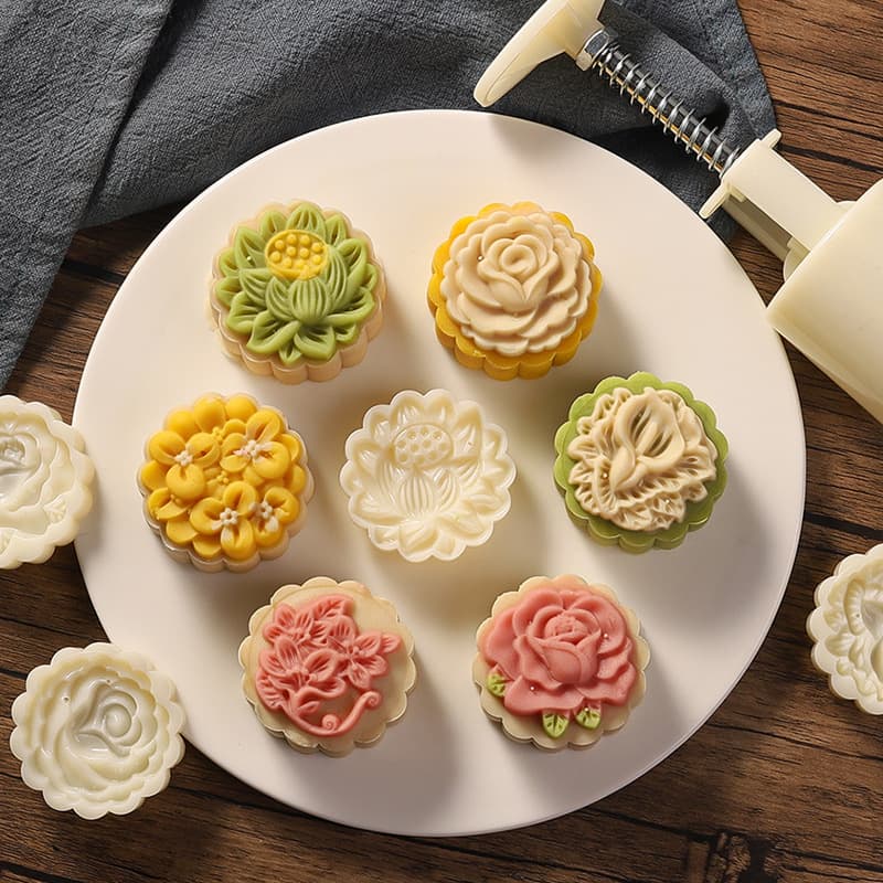 2023 New National Style Lotus Flower Cantonese Flow-Center Snow Skin Mid-Autumn Hand-Press Mooncake Mold for Mung Bean Snacks