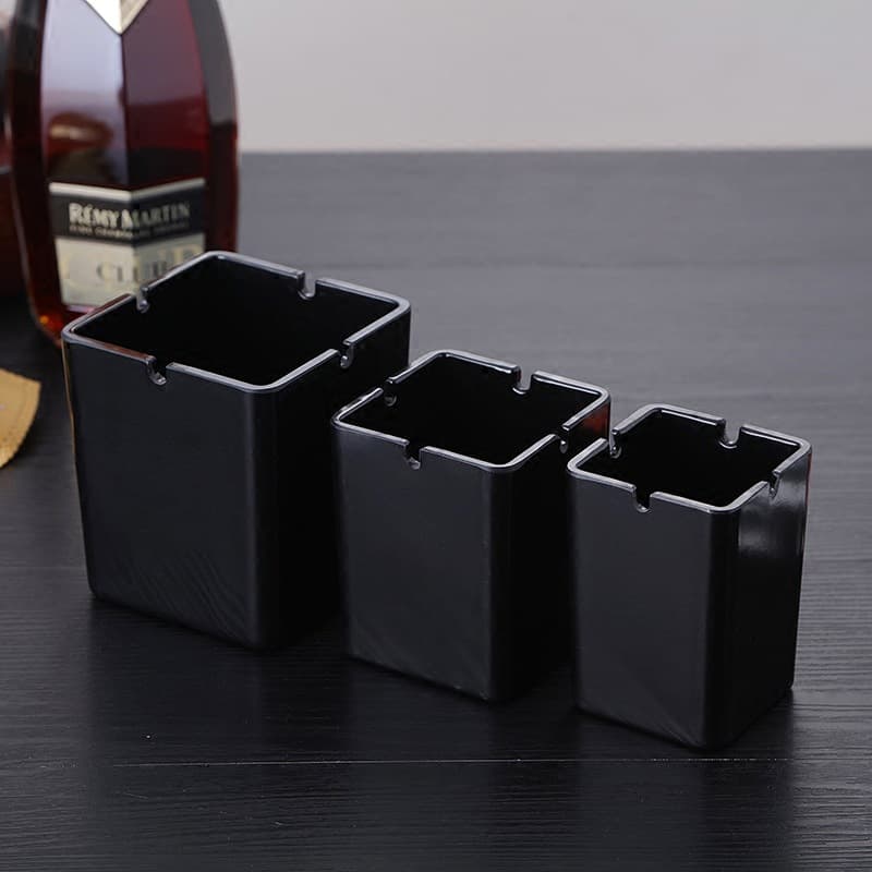Bar, Internet Cafe, Restaurant, KTV Flame Retardant Ashtray Large Plastic Square Ashtray with LOGO