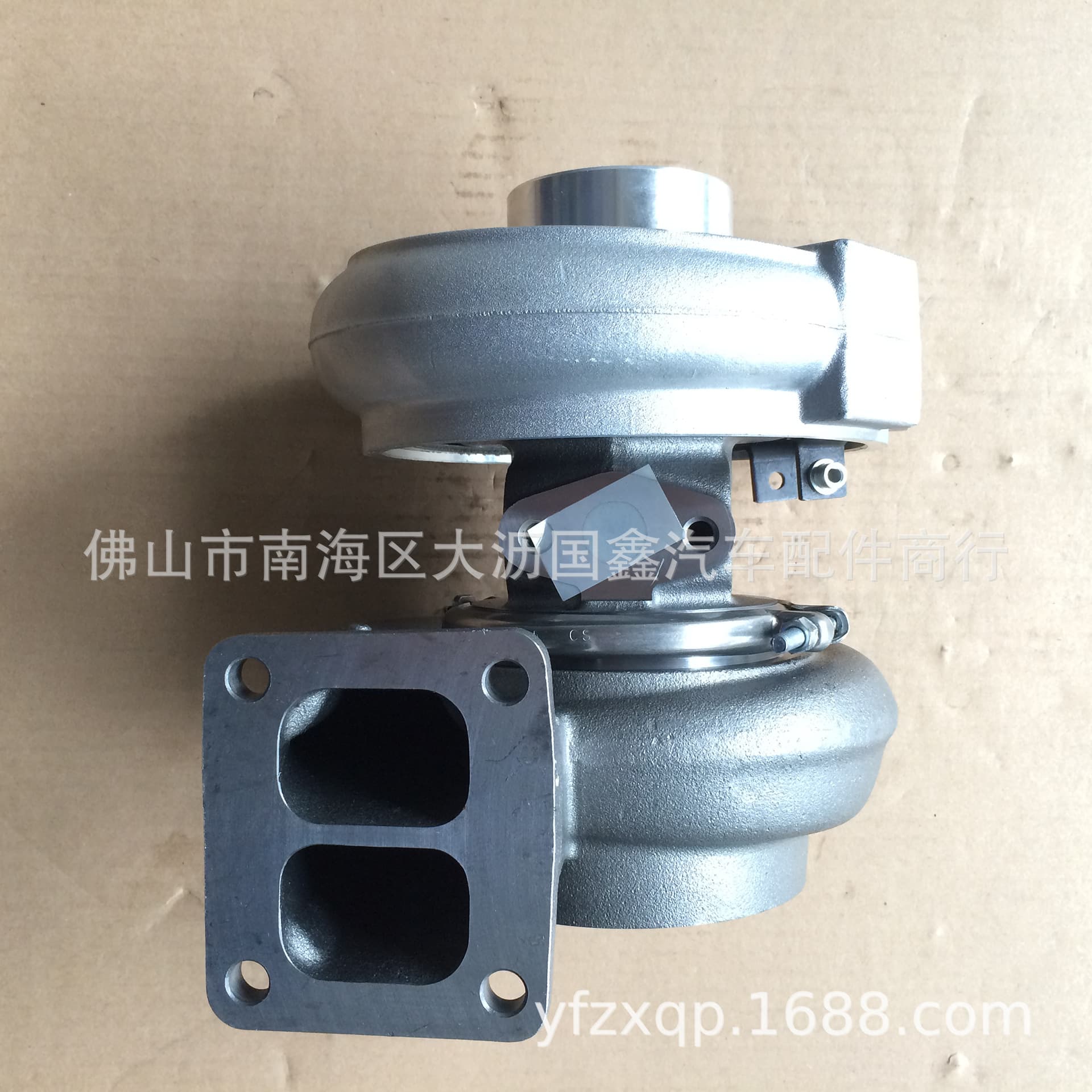 Turbocharger for Mitsubishi 6D22 Engine 49188-01261 FUSO Auto Parts