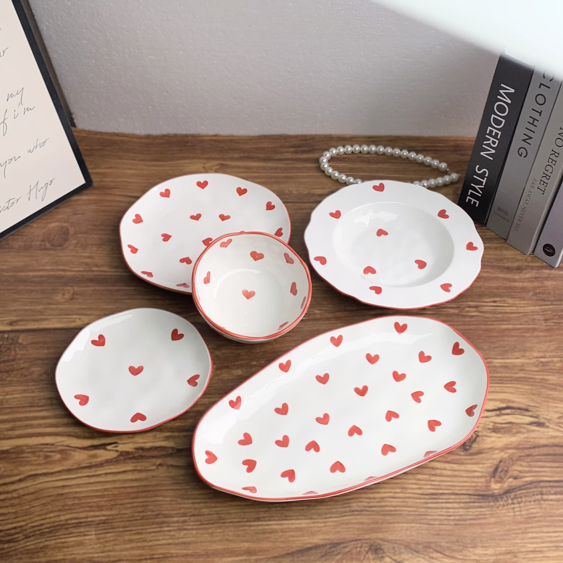 Cross-border French-style hand-painted large red heart hand-pinched ceramic plate, hand-pinched bowl, premium coffee cup and saucer, oval plate