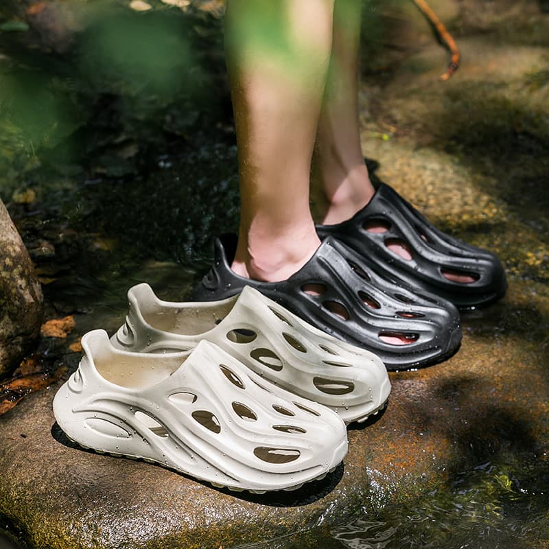 Men's Outdoor Sports Sandals New Trendy Water Shoes Closed Toe Summer EVA One-piece Molded Unisex