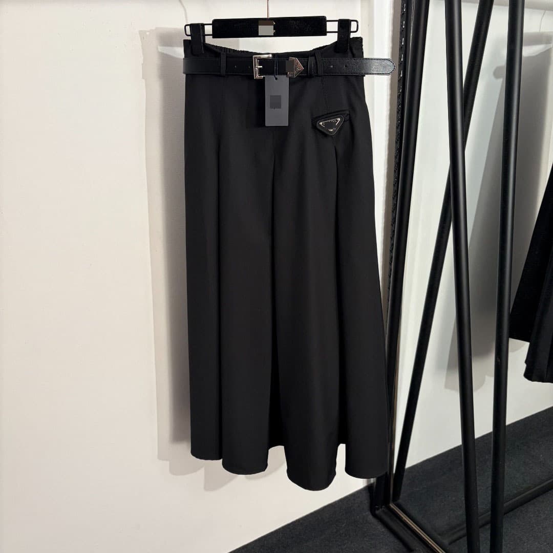 Shenzhen Nanyou Premium New Style Casual Minimalist Fashion Logo Triangle High-Waist Blazer Skirt with Belt