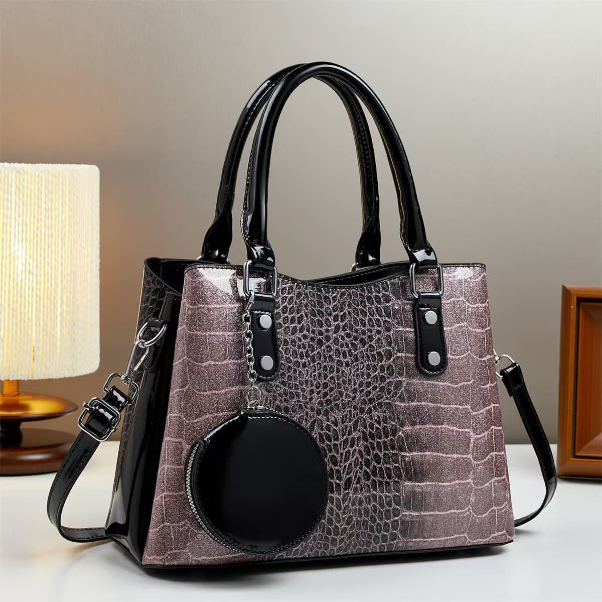 Glossy crossbody bag for women, fashionable ladies' bag, export style, Korean-style textured bag, women's new handbag, Korean-style textured shoulder bag