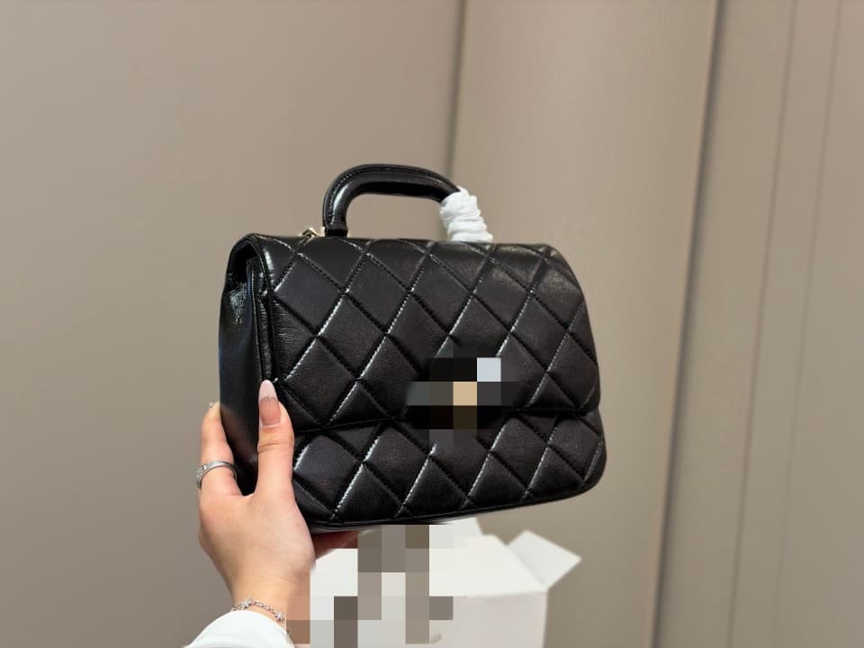 Chanel-Style Quilted Chain Bag, Elegant Handbag, Women's Shoulder Bag, Crossbody Bag, LV Women's Bag, High-End Version