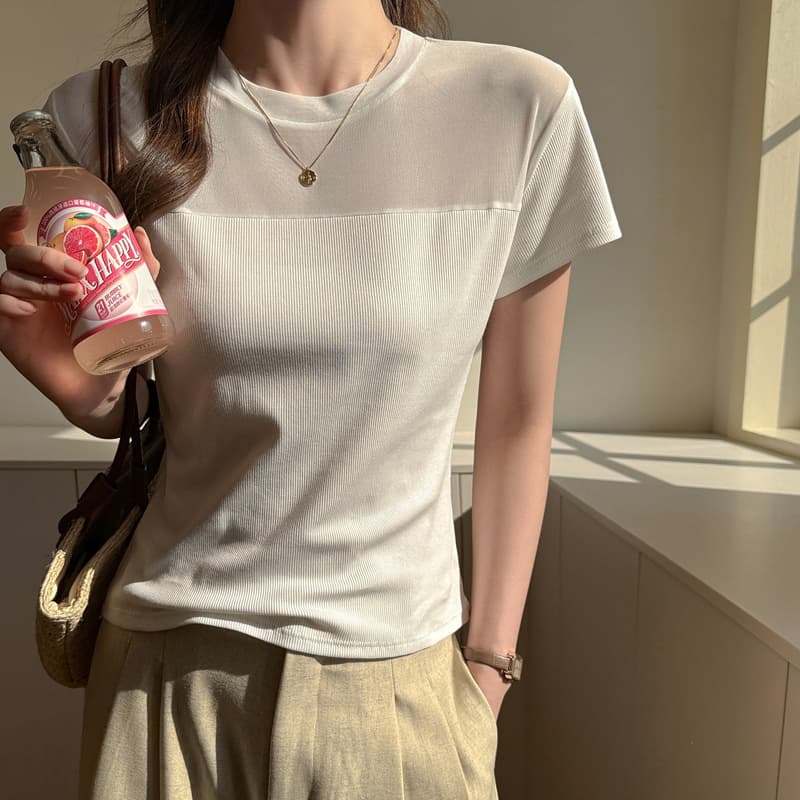 2026 New Style Mesh Patchwork Fashionable Stylish Regular Shoulder Short-Sleeve T-Shirt for Women Casual Versatile Top Slim Fit Base Shirt