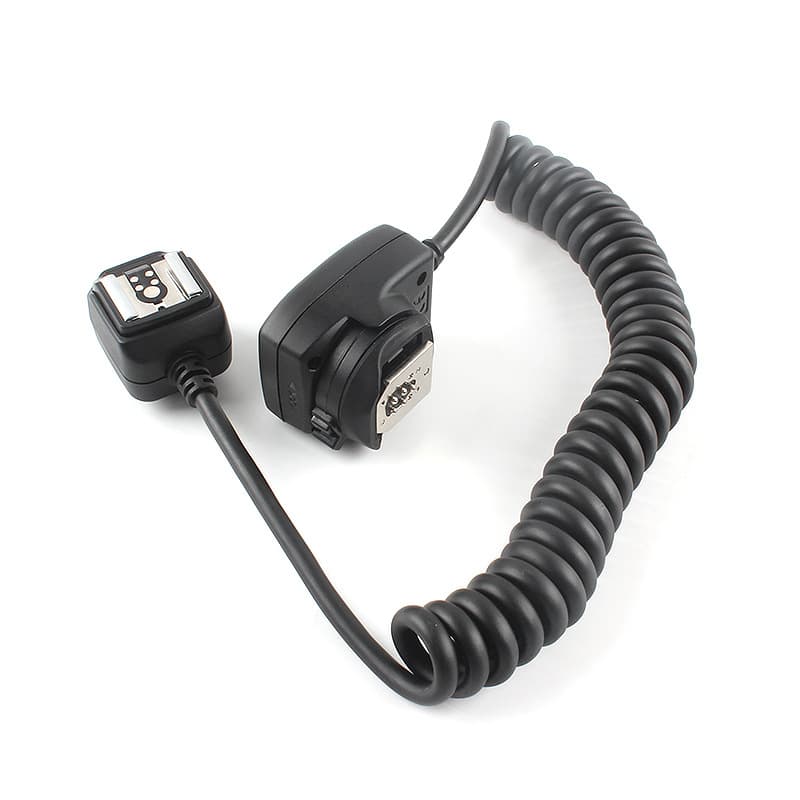 FC-O3 flash cable is suitable for Olympus camera flash off-camera cable and TTL cable to connect the flash synchronously