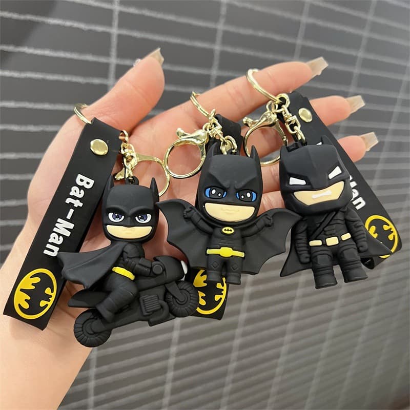 Cross-border Batman keychain superhero dark batman keychain men's and women's bags accessories small gifts wholesale
