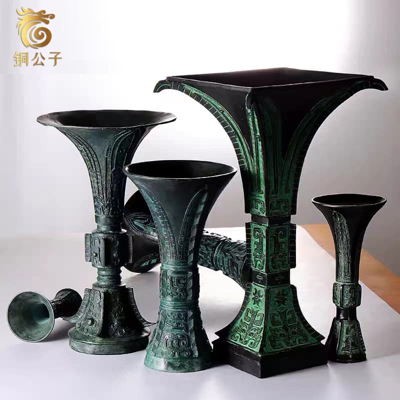 Gu Vessel Imitation Ancient Bronze Wine Vessel, Flower Gu, Tian Gu, Shang Gu, Chinese Retro Ornament, Film Prop, Antique