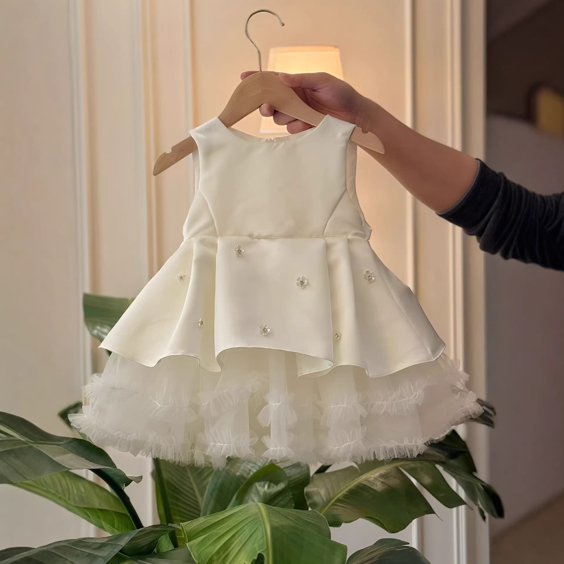 Girl's 1st Birthday Solid Color First Birthday Outfit Flower Girl Dress 2026 Spring New Cross-Border Sweet Little Girl Gown