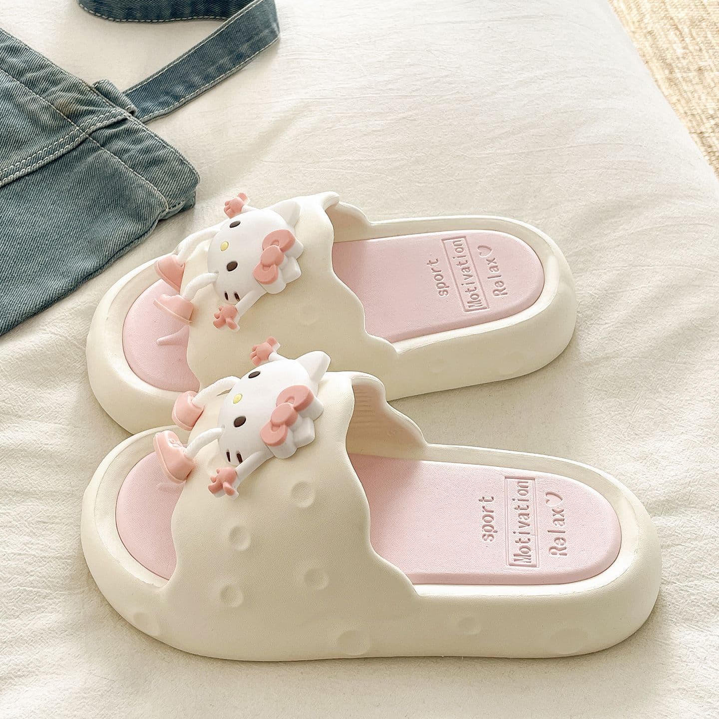 Removable EVA Lightweight Soft Sole Comfortable Indoor Bathroom Slippers for Women, Cute Student Dormitory Flat Sandals for All Seasons