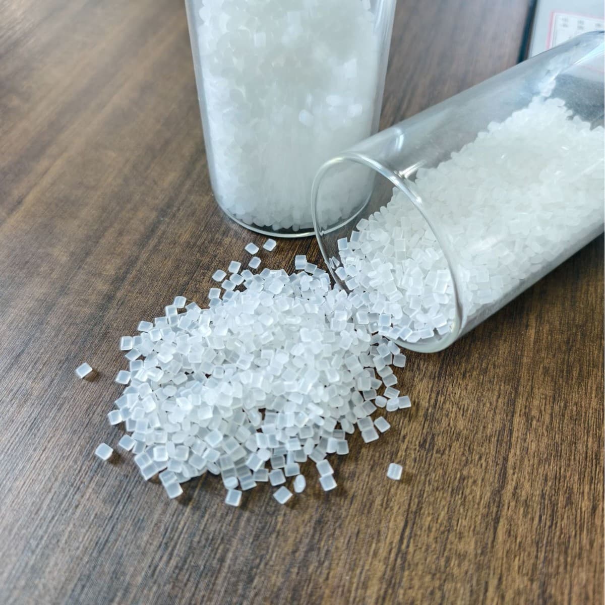 German Imported Medium to Long-lasting Anti-static Masterbatch AT70LD for PP/PE, Durable and Stable Anti-static Effect Lasting 4 Years