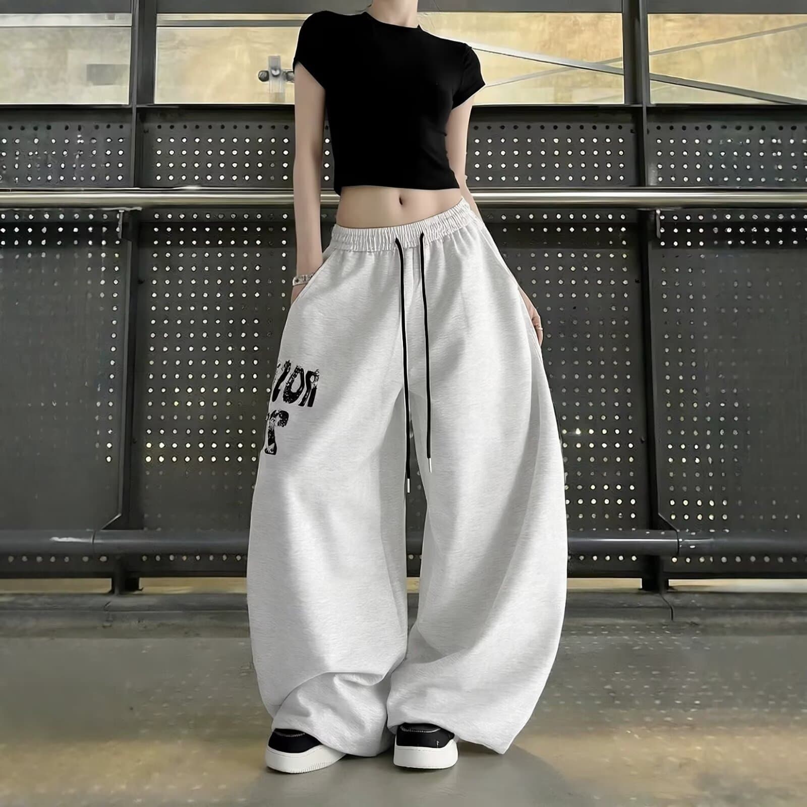 Super nice printed wide-leg sweatpants for women 2026 new summer style loose, lazy, tall, slim and versatile casual pants