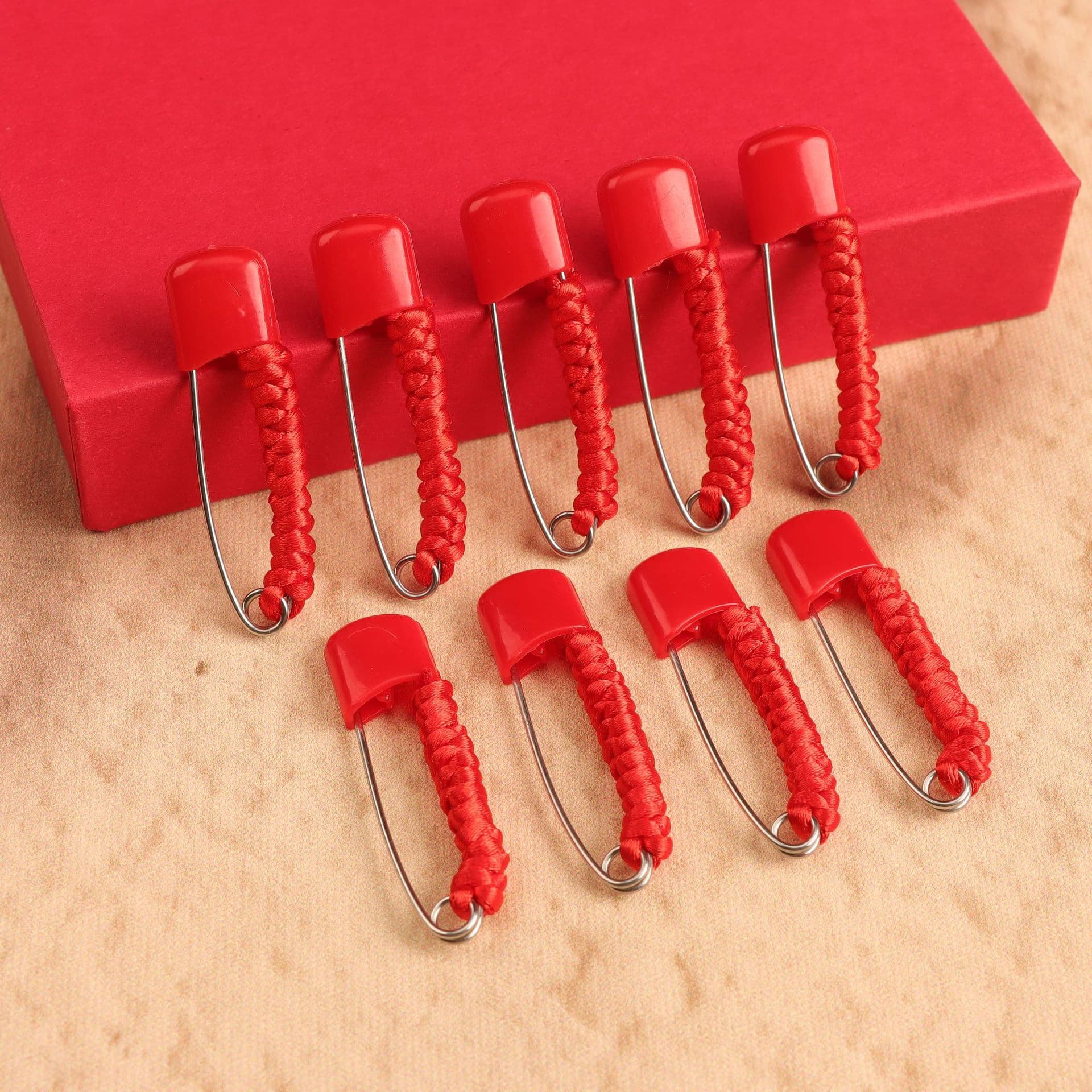 Zodiac year hand-woven diamond knot red rope brooch, protective peace calming charm for children and babies, DIY safety pin.