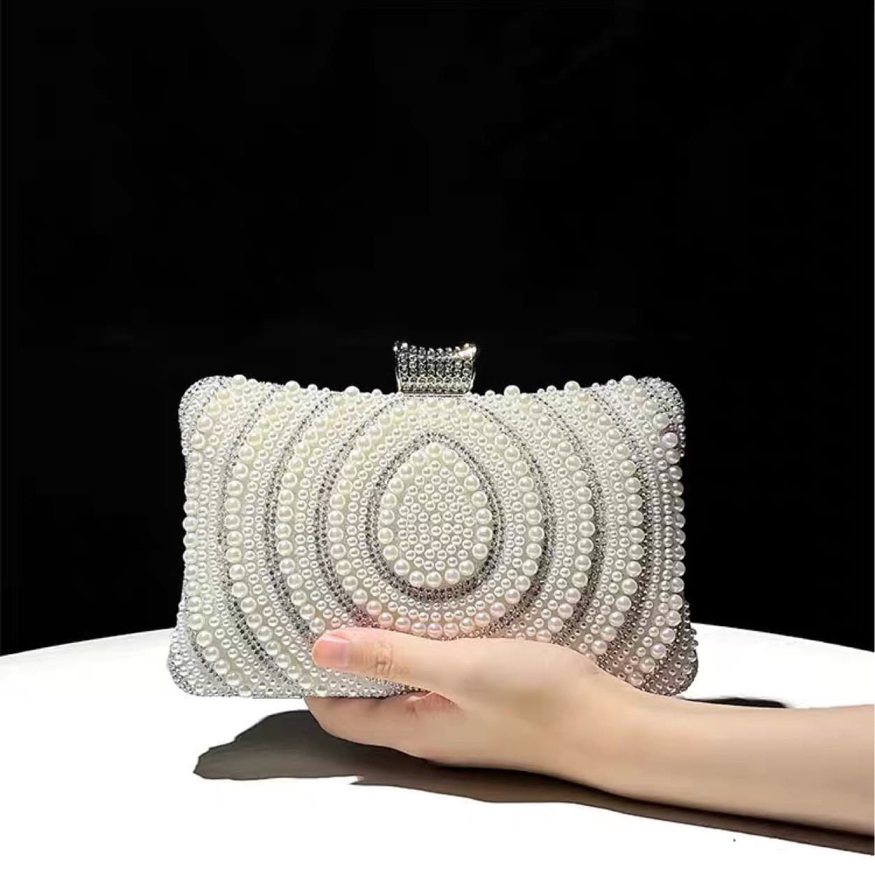2026 New Foreign Trade Pearl Inlaid Diamond Dinner Bag Banquet Socialite Clutch Bag Cheongsam Women's Small Handbag Amazon