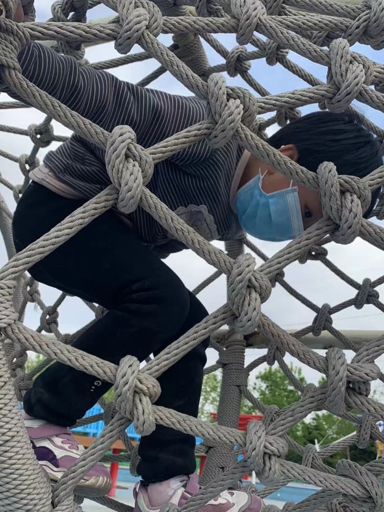 Climbing Outdoor Expansion Rope Net Nylon Protective Net Children's Crawl Cage Net Guardrail Net Suspension Bridge Nylon Anti-fall Net
