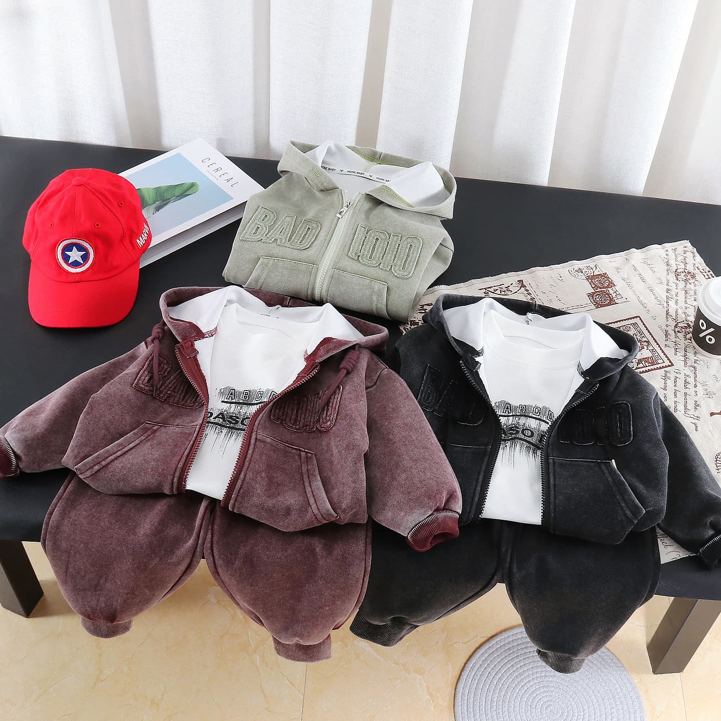 Boys' washed gold velvet hooded three-piece set with baby inner casual pants suit for small and medium-sized children in spring and autumn children's clothing wholesale