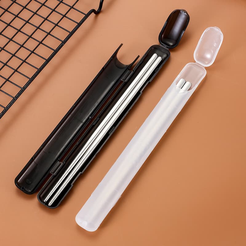Portable plastic chopstick box for outings, straw storage, personal outdoor travel one-person-one-chopstick container