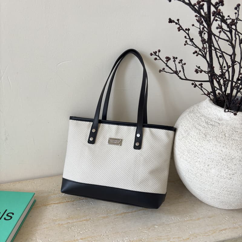 Korean-style fashionable large-capacity tote bag, trendy commuter bag for women, ins viral hit, versatile single-shoulder bucket bag