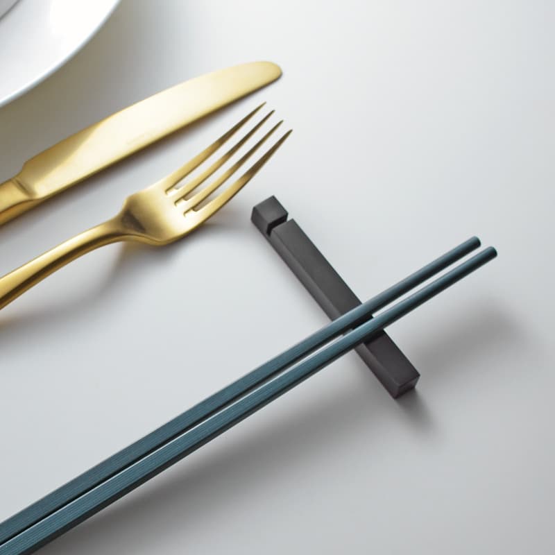 304 stainless steel chopstick holder, male chopsticks and spoon holder, desktop ornaments, hotel restaurant chopsticks pillow, spoon holder, tableware table setting