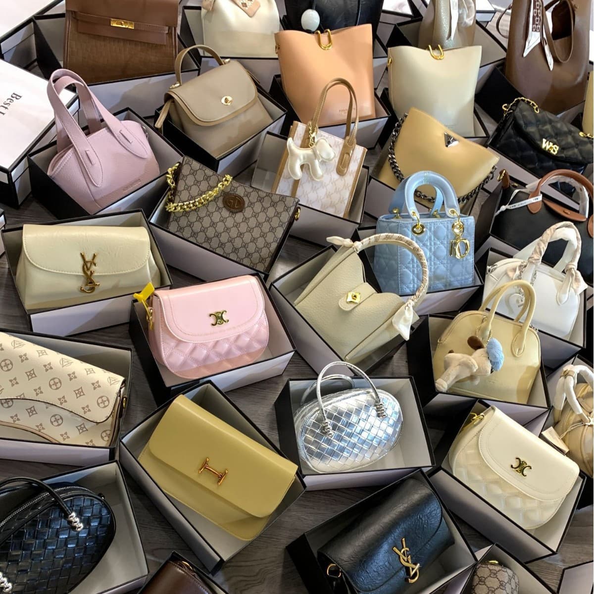 New Women's Bag Surplus Stock Original Packaging Full Lot Mixed Styles Women's Single Shoulder Crossbody Bag Foreign Trade Live Stream Supply Wholesale