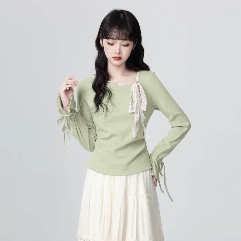 2025 Autumn French style inclined collar long-sleeved shirt for women new French flexible power style retro bow bell sleeve top