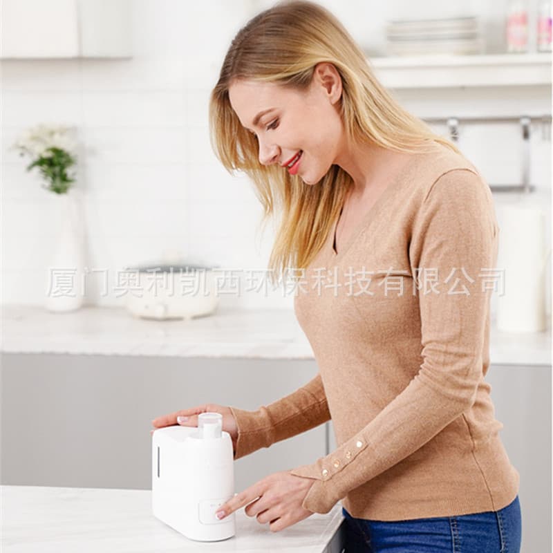 Mini Disinfecting and Heating Dual-Effect Compression Wipes 17N Study, Car, USB Portable Home Appliance