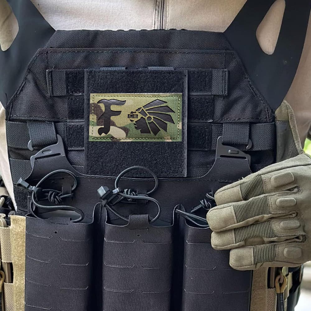 Quick-Release Tactical Patch Display Panel MOLLE Loop Hook Board for Badge and Arm Patch Display Hanging Pad