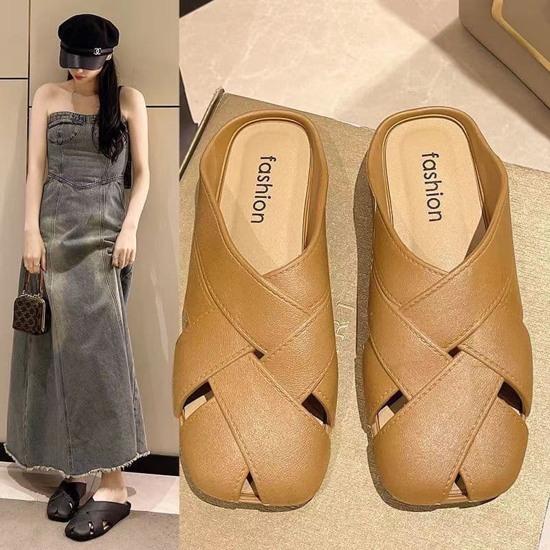 2024 Summer New Lazy Slip-On Closed-Toe Half-Drag Women's Fashion Flat Internet Famous Roman Sandals Outdoor Wear Single Shoes Women