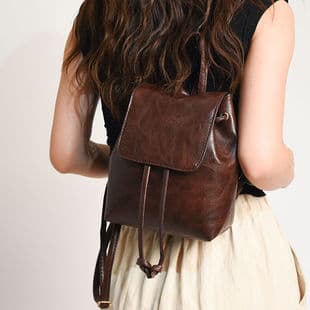 2026 New Women's Backpack, Spring/Summer Minimalist Versatile Retro Brown Drawstring Shoulder Bag