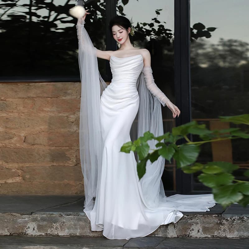 Tube top light wedding dress 2026 new travel photography forest style super fairy bride wedding fishtail dress simple welcome outing dress