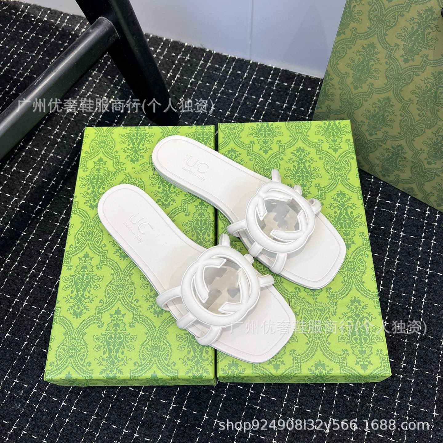 Cross-border High Edition G Home 2025 Flat Slippers Women Summer Outdoor One-strap Vacation Beach Shoes Square Toe Jelly Slippers