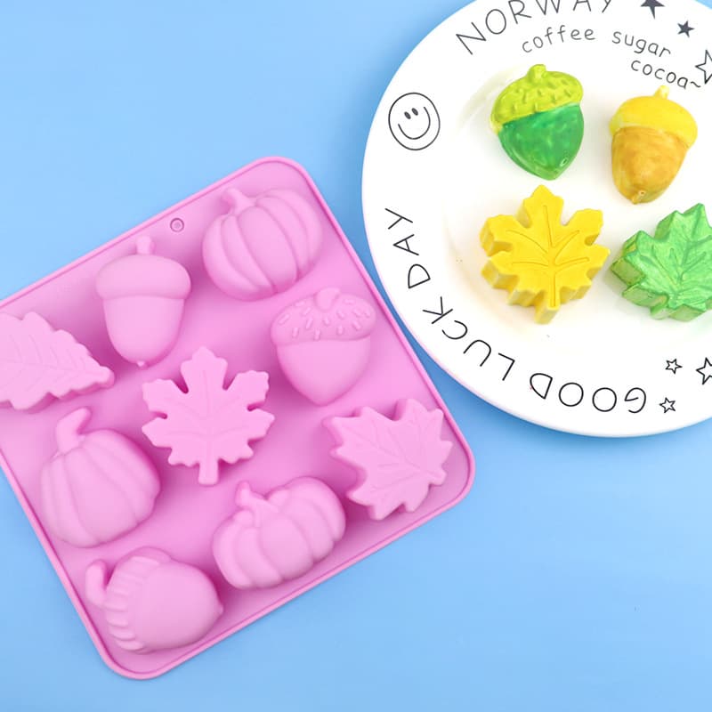 Spot wholesale 9 leaf nut silicone cake mold rice cake mold food supplement steamed cake mold soft jelly mold