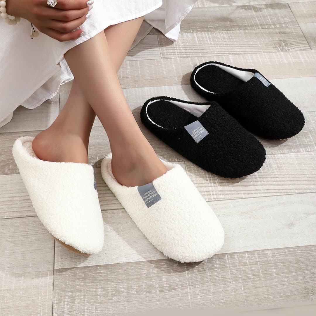 Cixi Younuo Footwear 2024 New Soft Sole Home Cotton Slippers, Simple Lightweight Silent Indoor Couples Household Shoes
