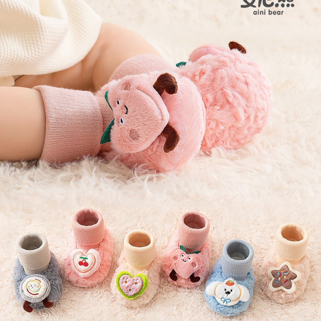 Ainixiong Yourun Factory Infant Shoes Autumn/Winter Baby House Socks & Shoes Non-Slip Rubber Sole Liuchengxing Walking Shoes