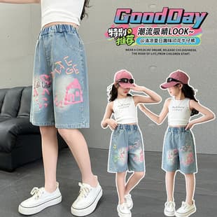 New Summer Girls' Cartoon Fashionable Denim Shorts, Loose Fit 5-Point Pants for Older Kids, Thin Fabric