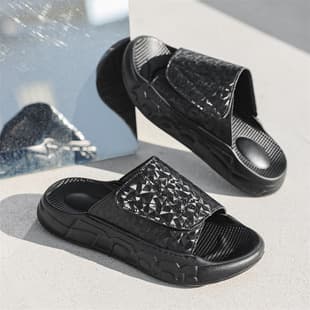 Cross-border Men's Slippers 2026 New Style Summer Outdoor Casual Beach Sandals Thick Sole Anti-slip Cool Slippers Foreign Trade
