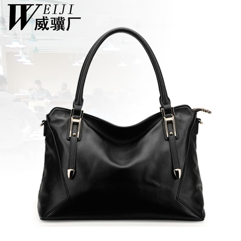 Factory direct sales new top layer cowhide fashionable shoulder crossbody bag practical ladies bag commuter handbag large capacity