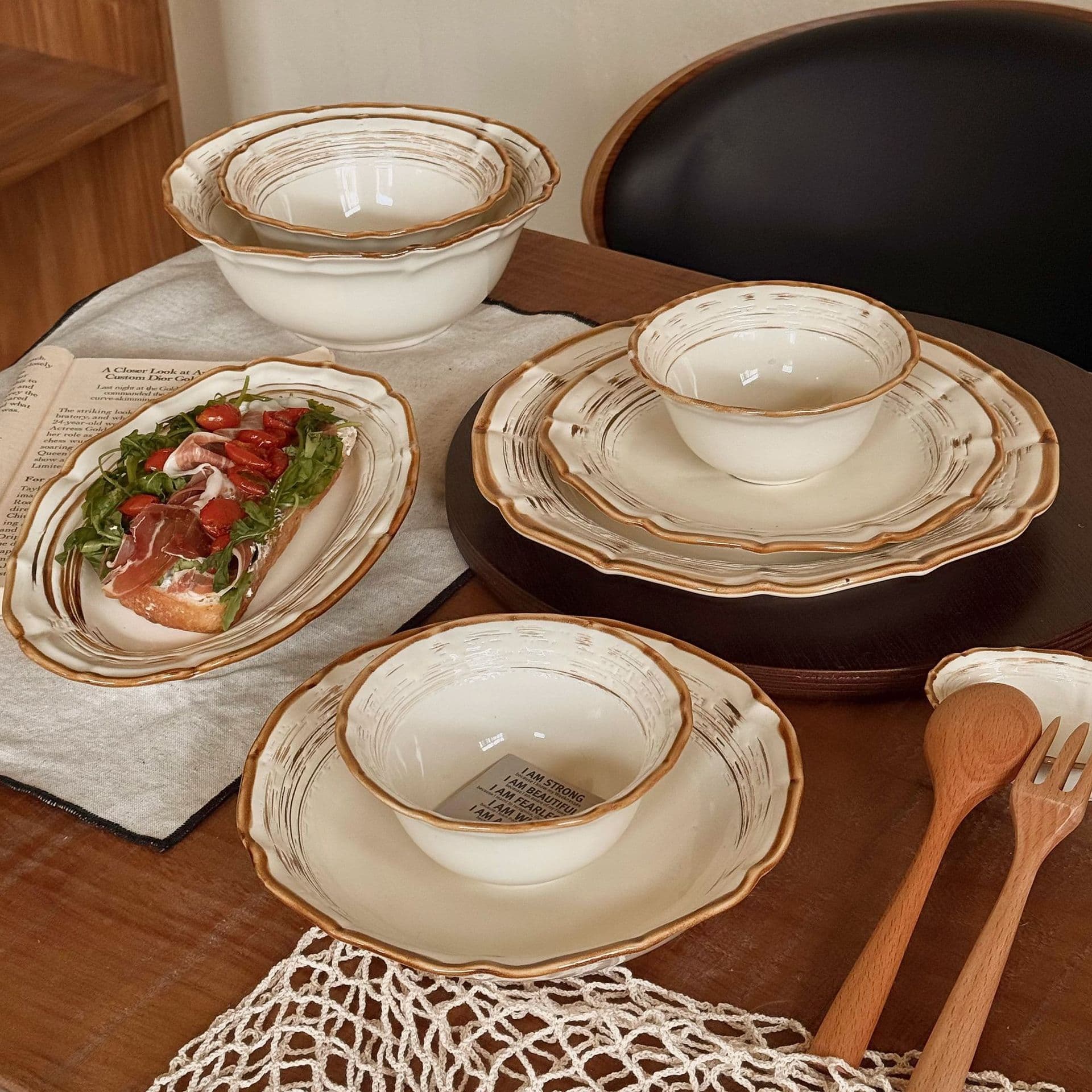 Vintage Porcelain Slow Narrative Ceramic Plate Kiln-Transmutation Hand-Painted Craft High-Temperature Porcelain Breakfast Plate Serving Dish Retro Phoenix Tableware
