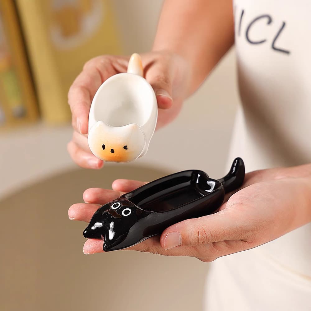 Cute Hand-Painted Ceramic Sauce Dish, Creative Cat-Shaped Chopstick Rest, Hot Pot Dipping Dish